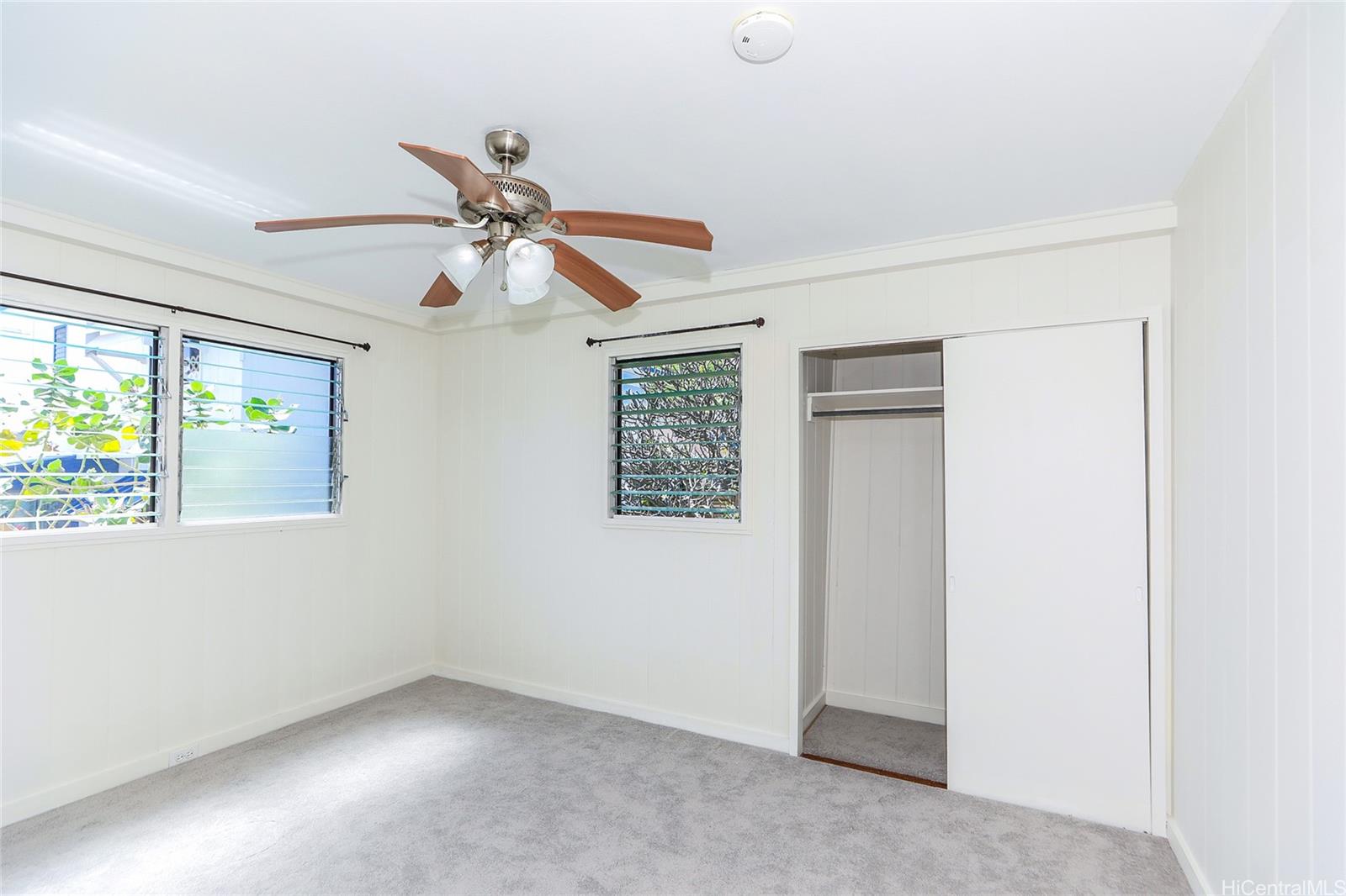 部屋 ハワイ不動産物件｜6017 Kaupalena Street, Honolulu HI 96821｜ハワイ