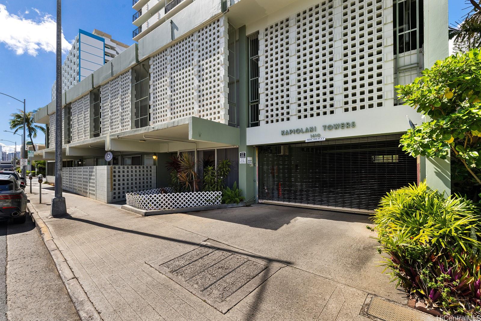 住処のかたち ハワイ不動産物件｜1610 Kanunu Street #306, Honolulu HI 96814