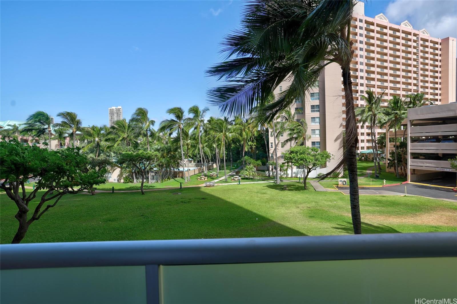 ハワイ不動産物件｜3009 Ala Makahala Place #213, Honolulu HI 96818