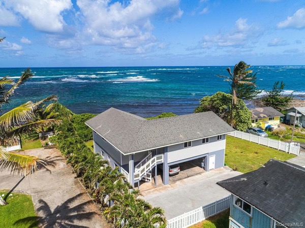 売り出し中のハワイ ノースショアの一軒家 ますますキレイになったハワイの海を独り占め